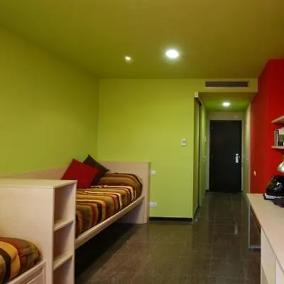 àgora Bcn. Residencia Universitaria Internacional *
