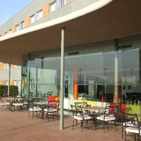 Agora Bcn. Residencia Universitaria Internacional Apartment