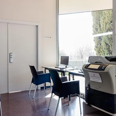 Agora Bcn. Residencia Universitaria Internacional * Barcelona