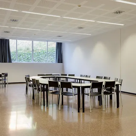 Agora Bcn. Residencia Universitaria Internacional *