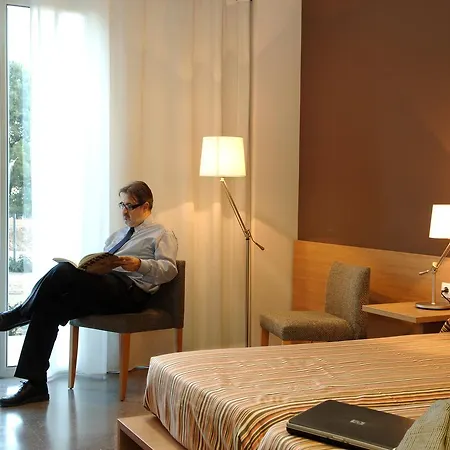 Agora Bcn. Residencia Universitaria Internacional Apartment *